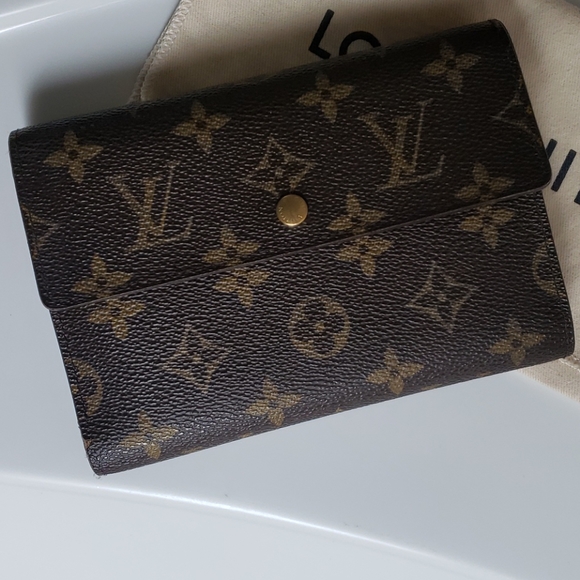 Authentic Louis Vuitton Porte Tresor Etui Papiers - Picture 13 of 13